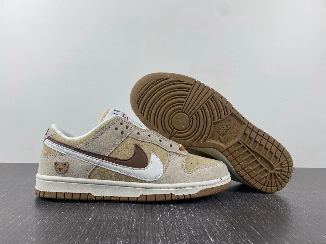 NIKE Dunk Low DO9457-100